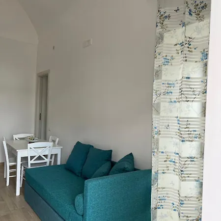 Russohome * Monte di Procida