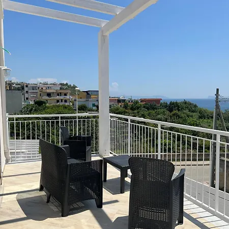 Russohome * Monte di Procida