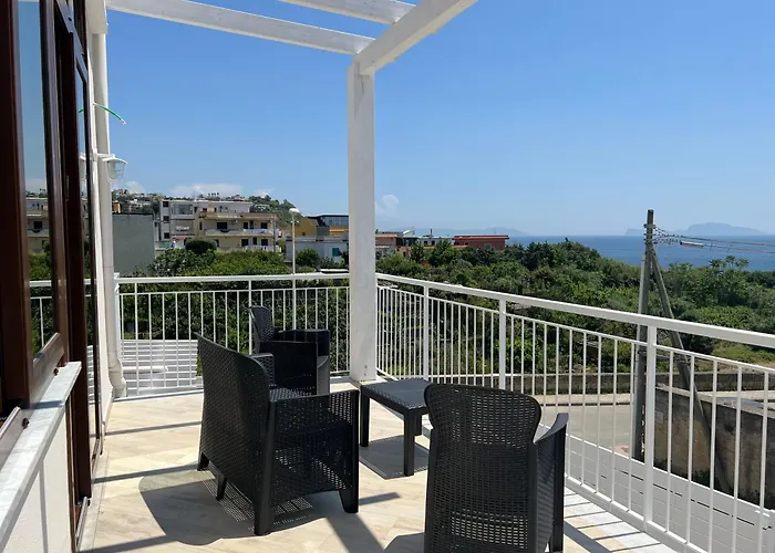 Russohome * Monte di Procida